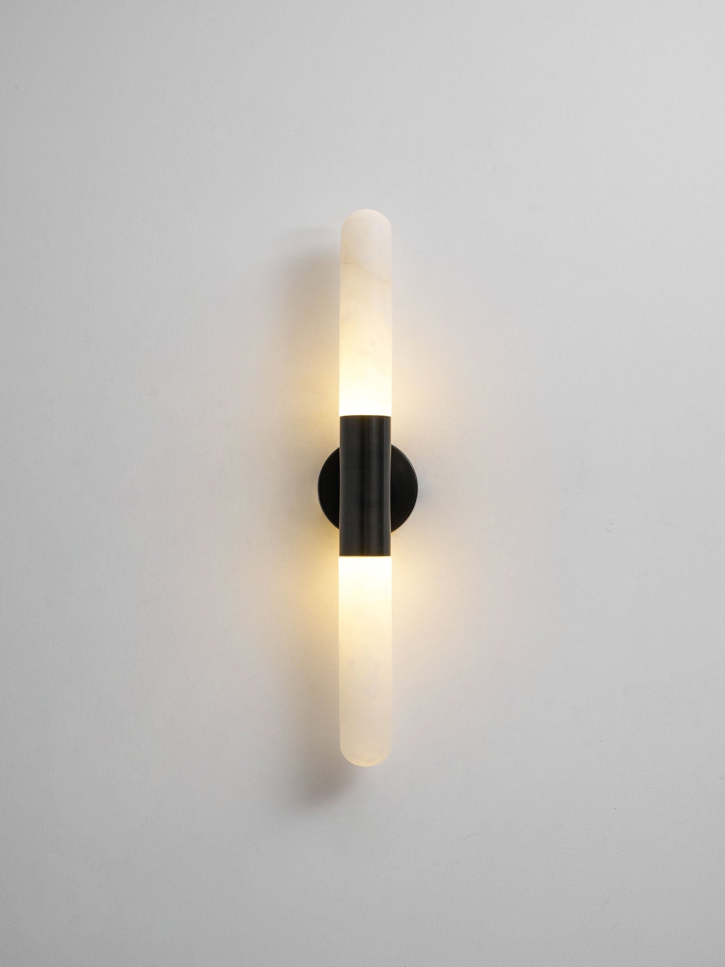 Cavoya Alabaster Wall Light – Elegant Design, Energy Efficient LED
