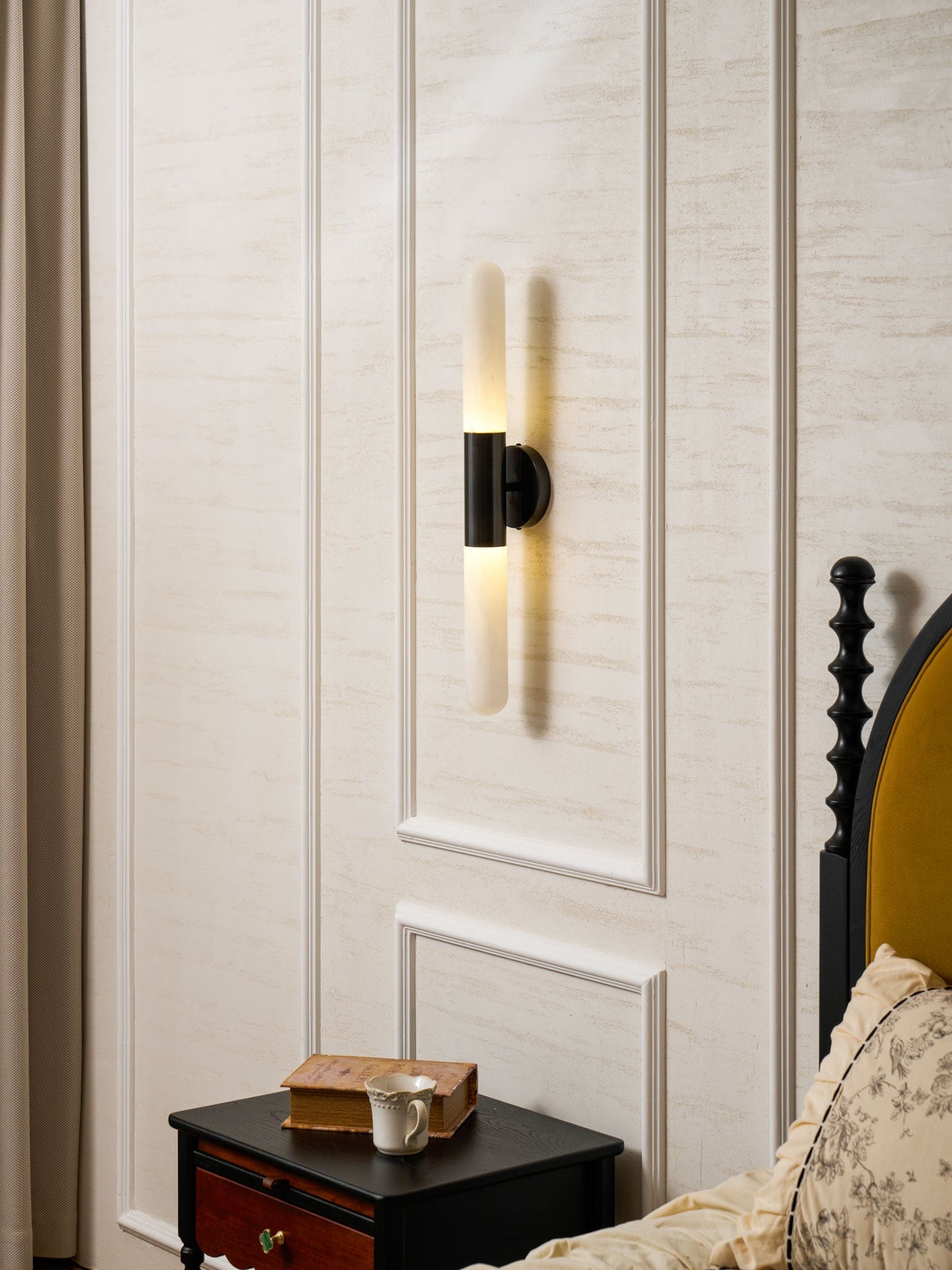 Cavoya Alabaster Wall Light – Elegant Design, Energy Efficient LED