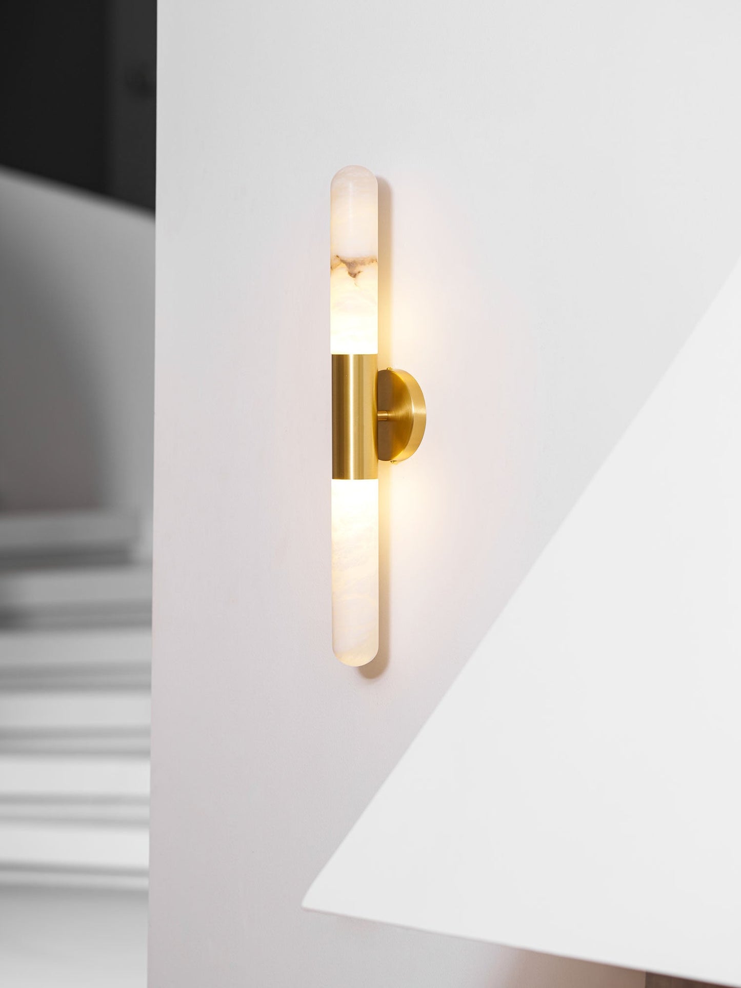 Cavoya Alabaster Wall Light – Elegant Design, Energy Efficient LED