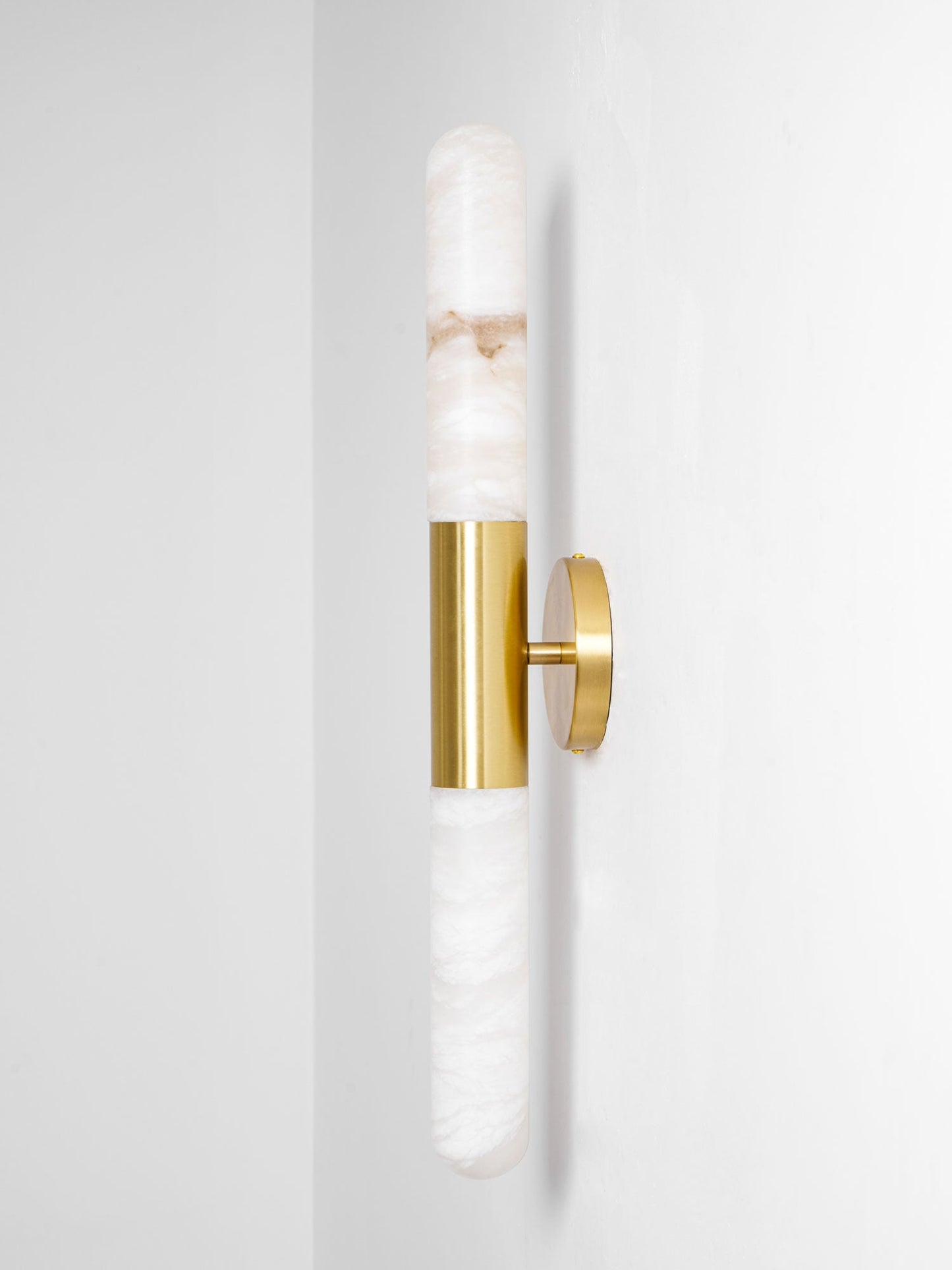 Cavoya Alabaster Wall Light – Elegant Design, Energy Efficient LED