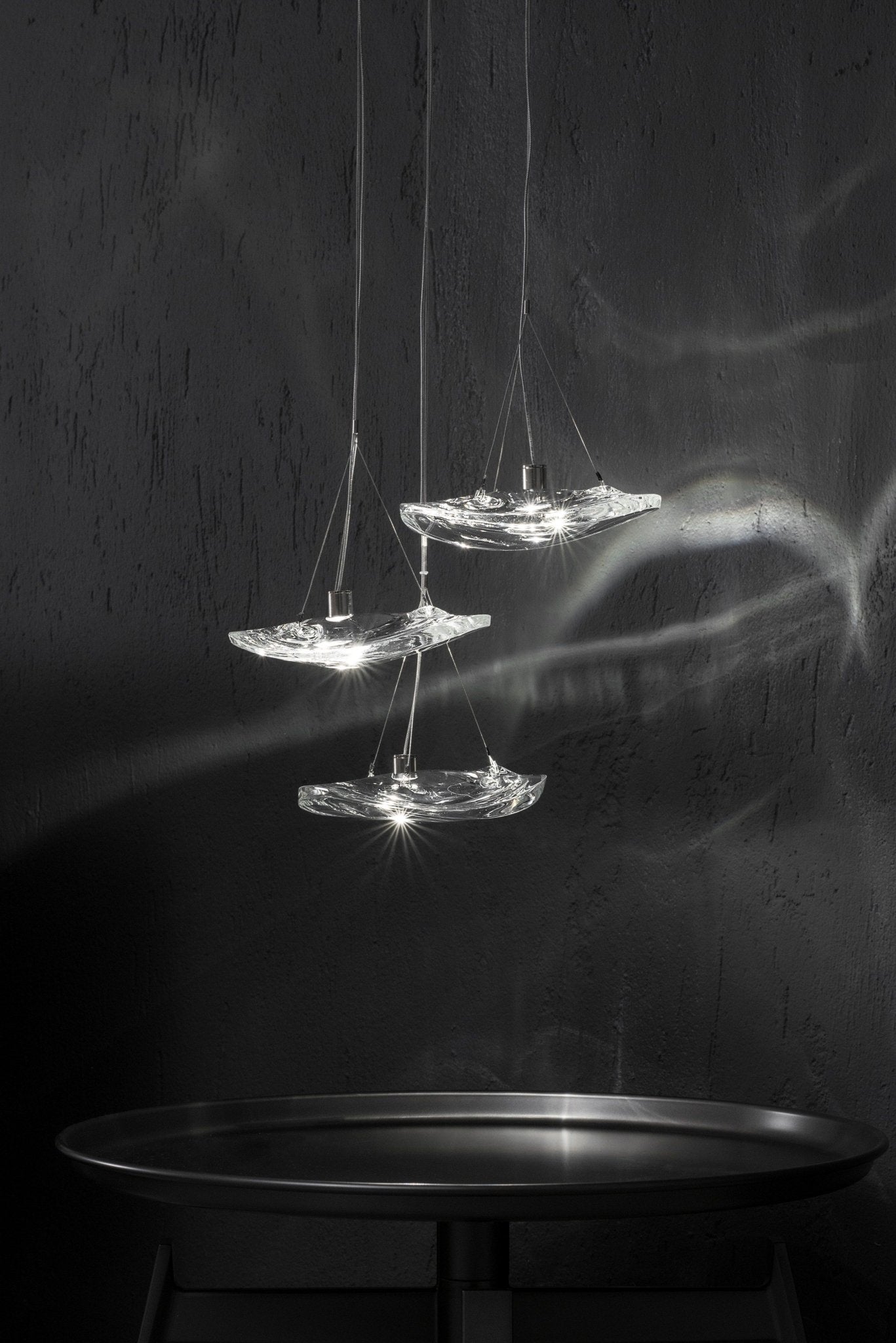 Manta Drift Chandelier - Modern Design with Adjustable Height & LED Li