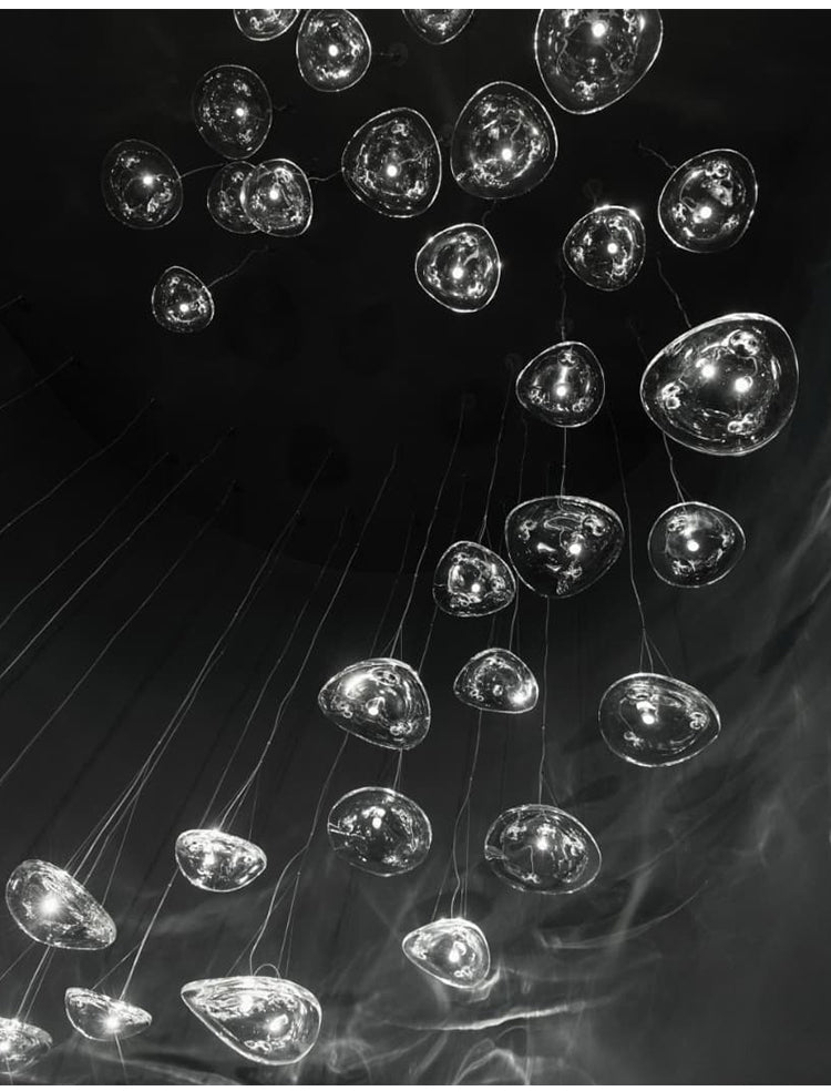 Manta Drift Chandelier - Modern Design with Adjustable Height & LED Li