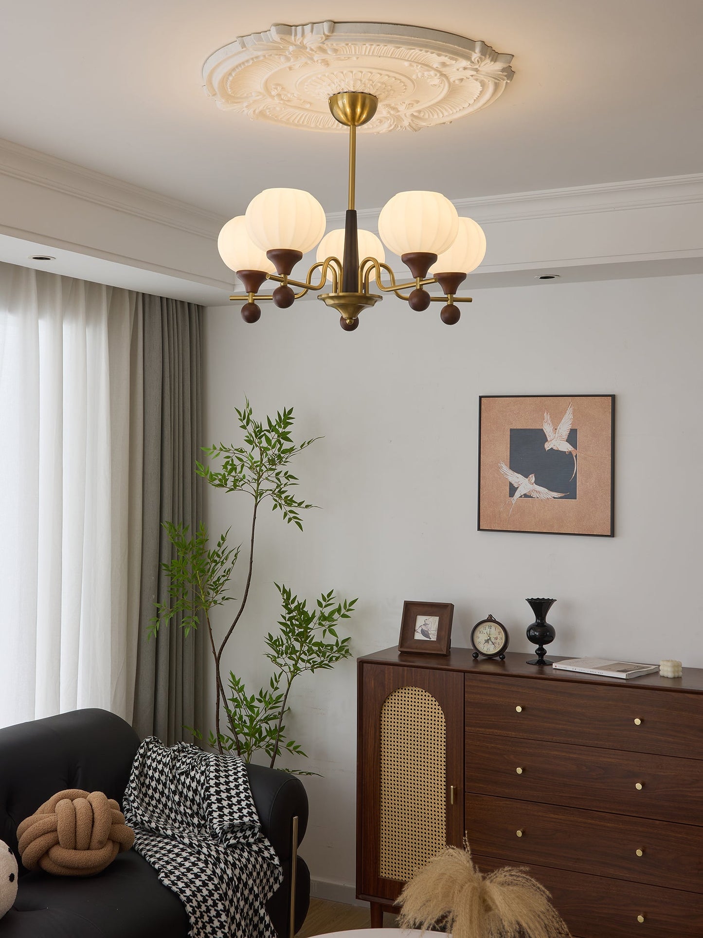 Ceylian Crystal Chandelier - Elegant Lighting with Adjustable Brightne