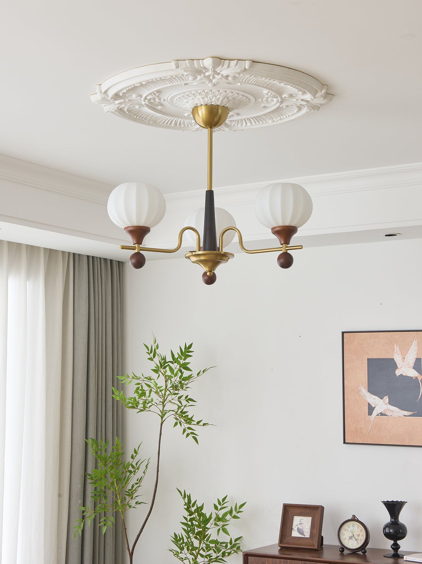 Ceylian Crystal Chandelier - Elegant Lighting with Adjustable Brightne