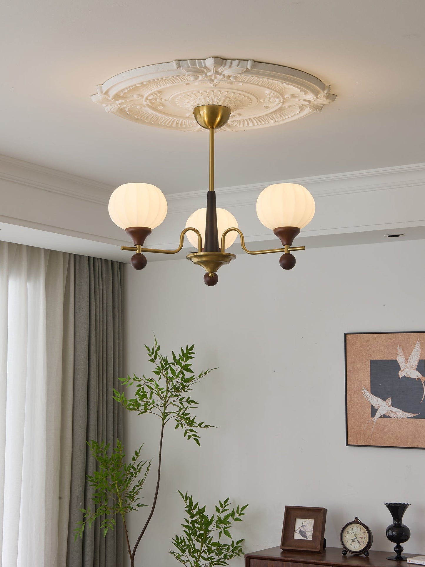 Ceylian Crystal Chandelier - Elegant Lighting with Adjustable Brightne