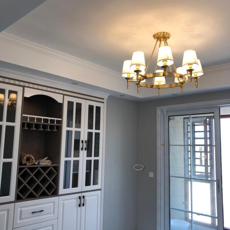 Elegant Antique Brass Chandelier with Adjustable Height and 6 Lights