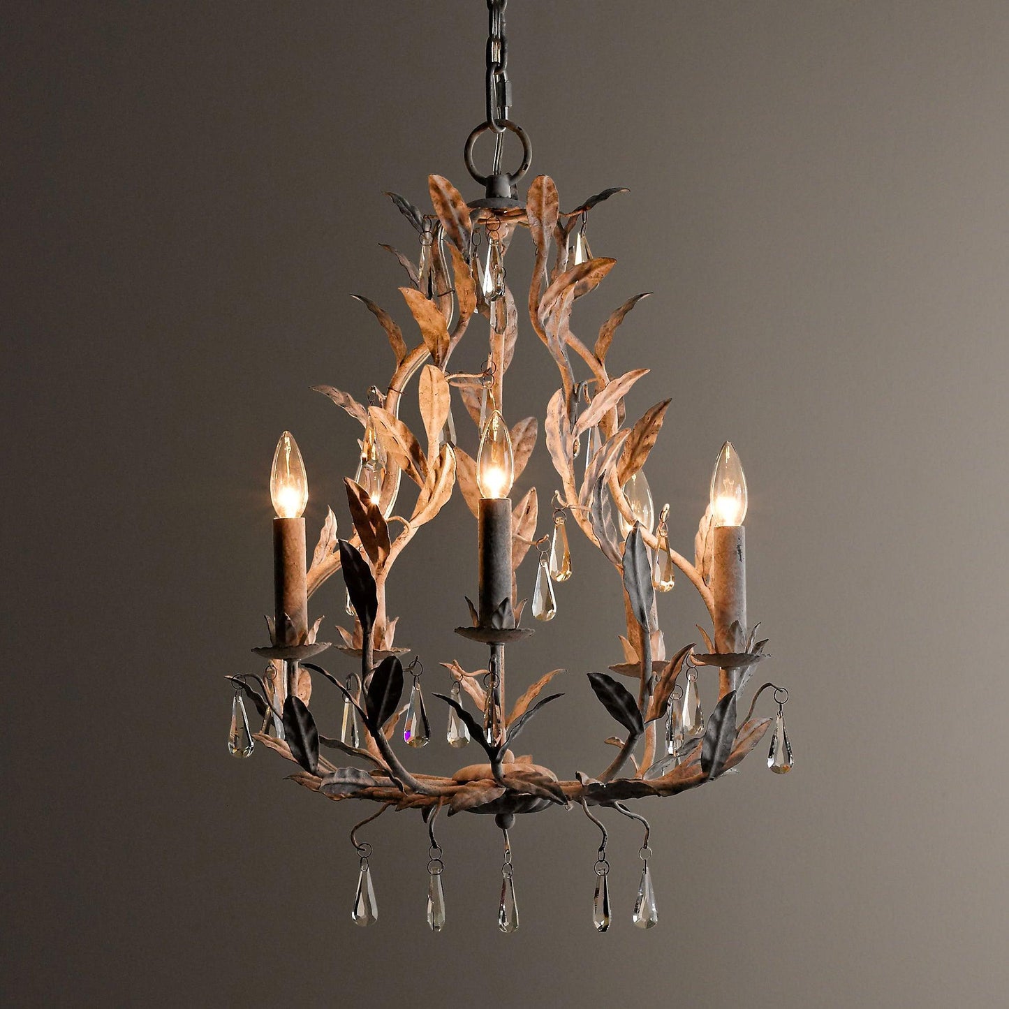 Circeo 5-Light Chandelier with Adjustable Height and Modern Elegance