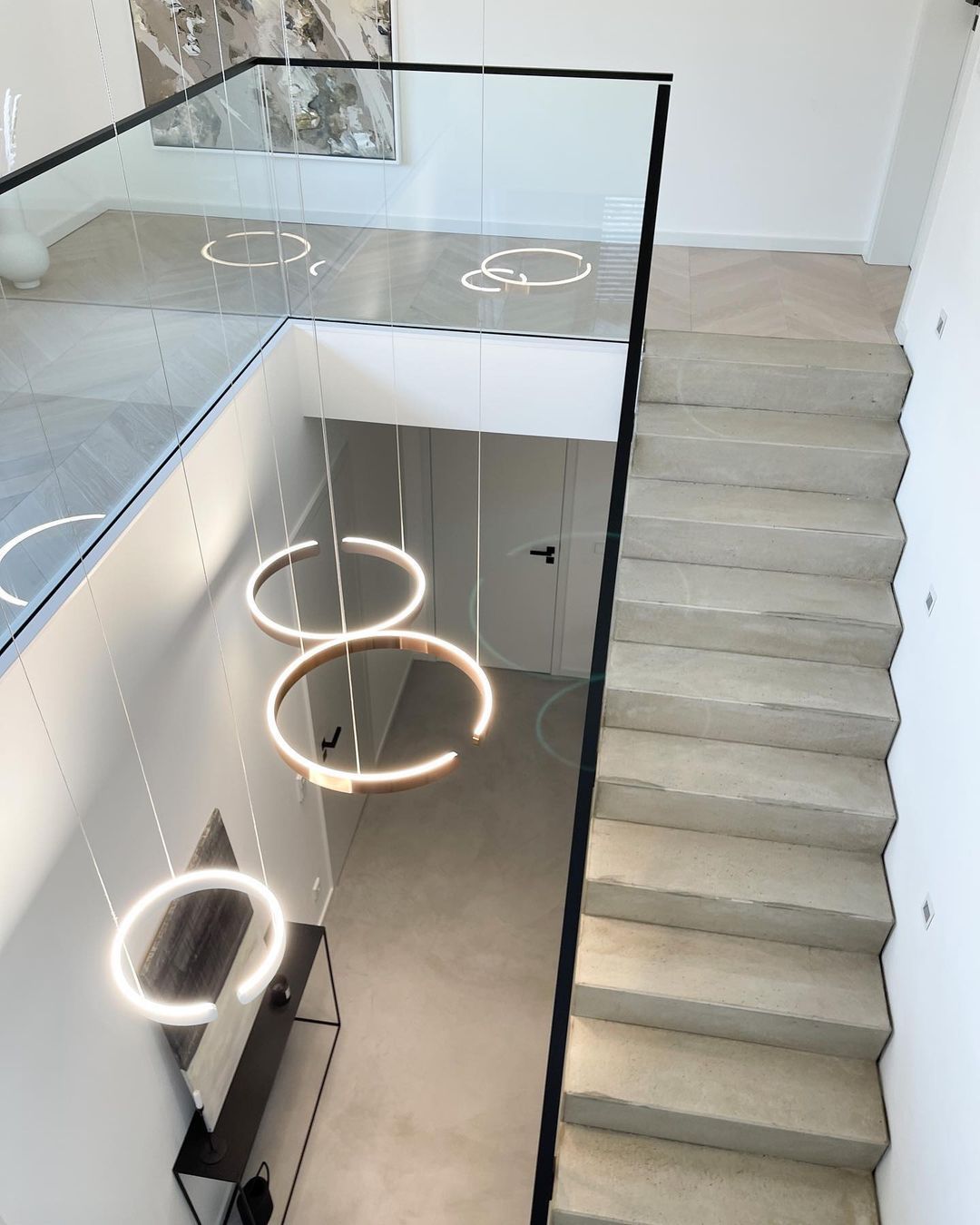 Modern Circular Chandelier - Adjustable LED Lighting & Dimmable Featur