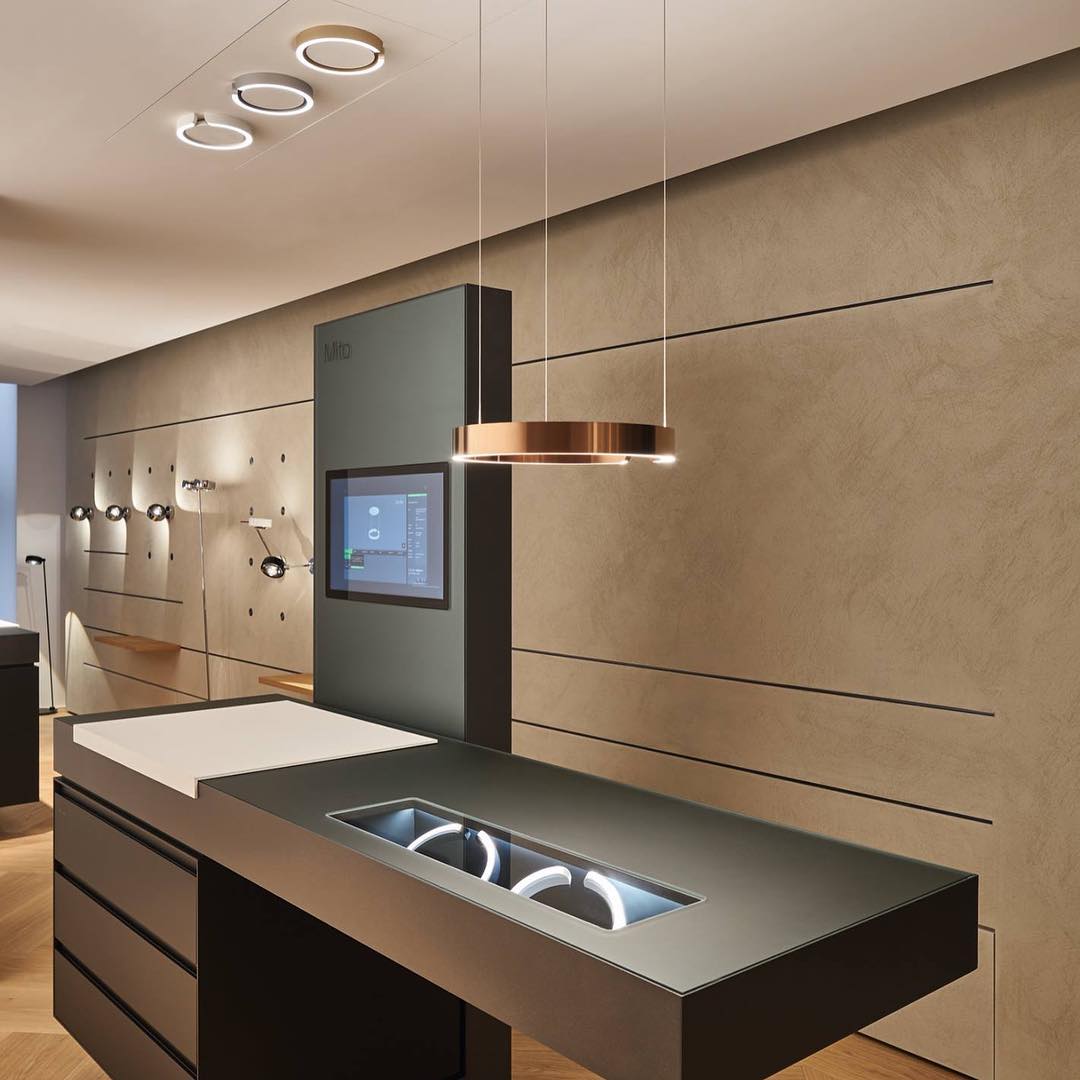 Modern Circular Chandelier - Adjustable LED Lighting & Dimmable Featur