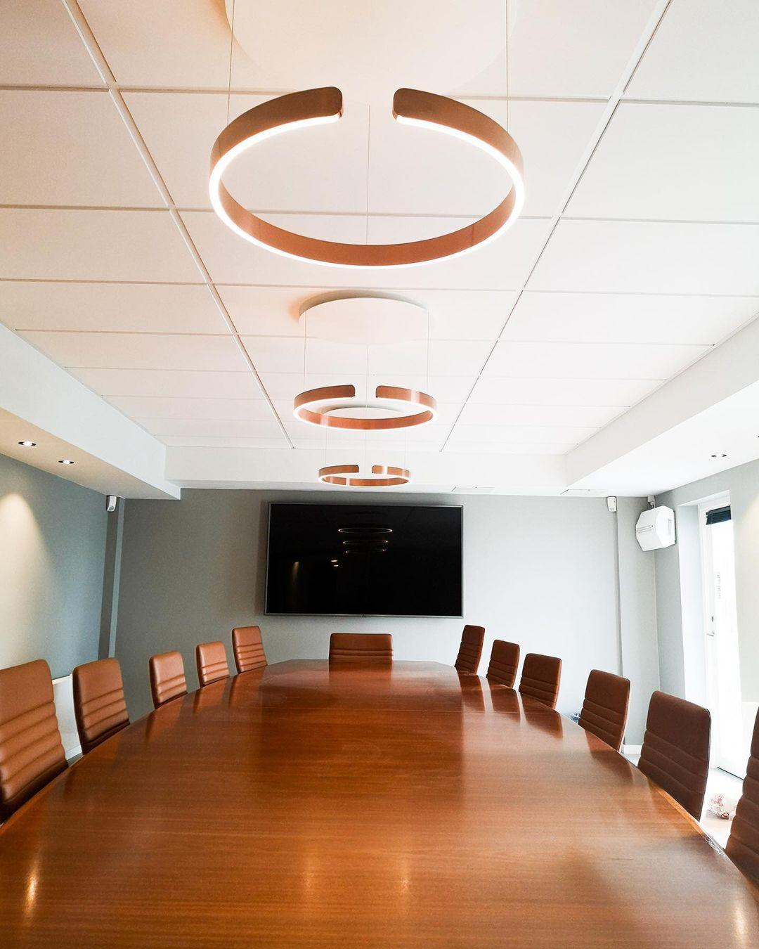 Modern Circular Chandelier - Adjustable LED Lighting & Dimmable Featur