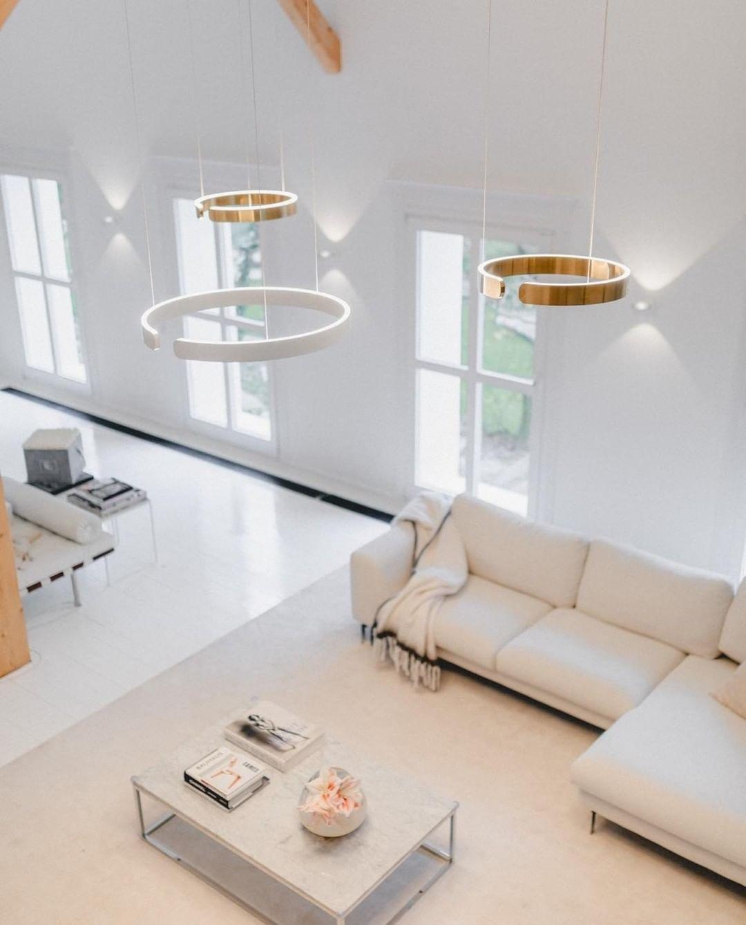 Modern Circular Chandelier - Adjustable LED Lighting & Dimmable Featur