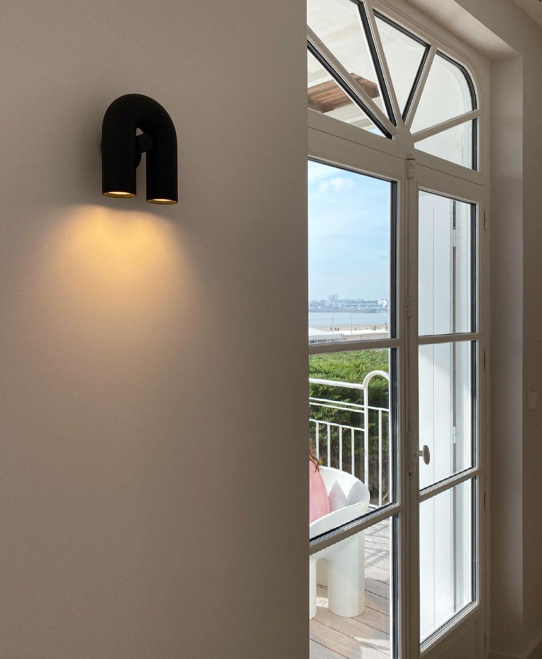 Cirkus Wall Lamp - Adjustable Brightness, Modern Design for Home Decor