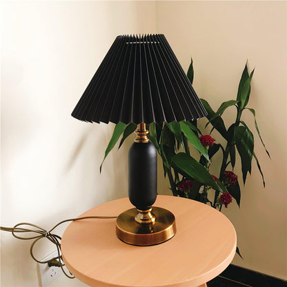 Elegant Classic Antique Table Lamp with Adjustable Brightness & Decora