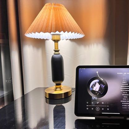 Elegant Classic Antique Table Lamp with Adjustable Brightness & Decora
