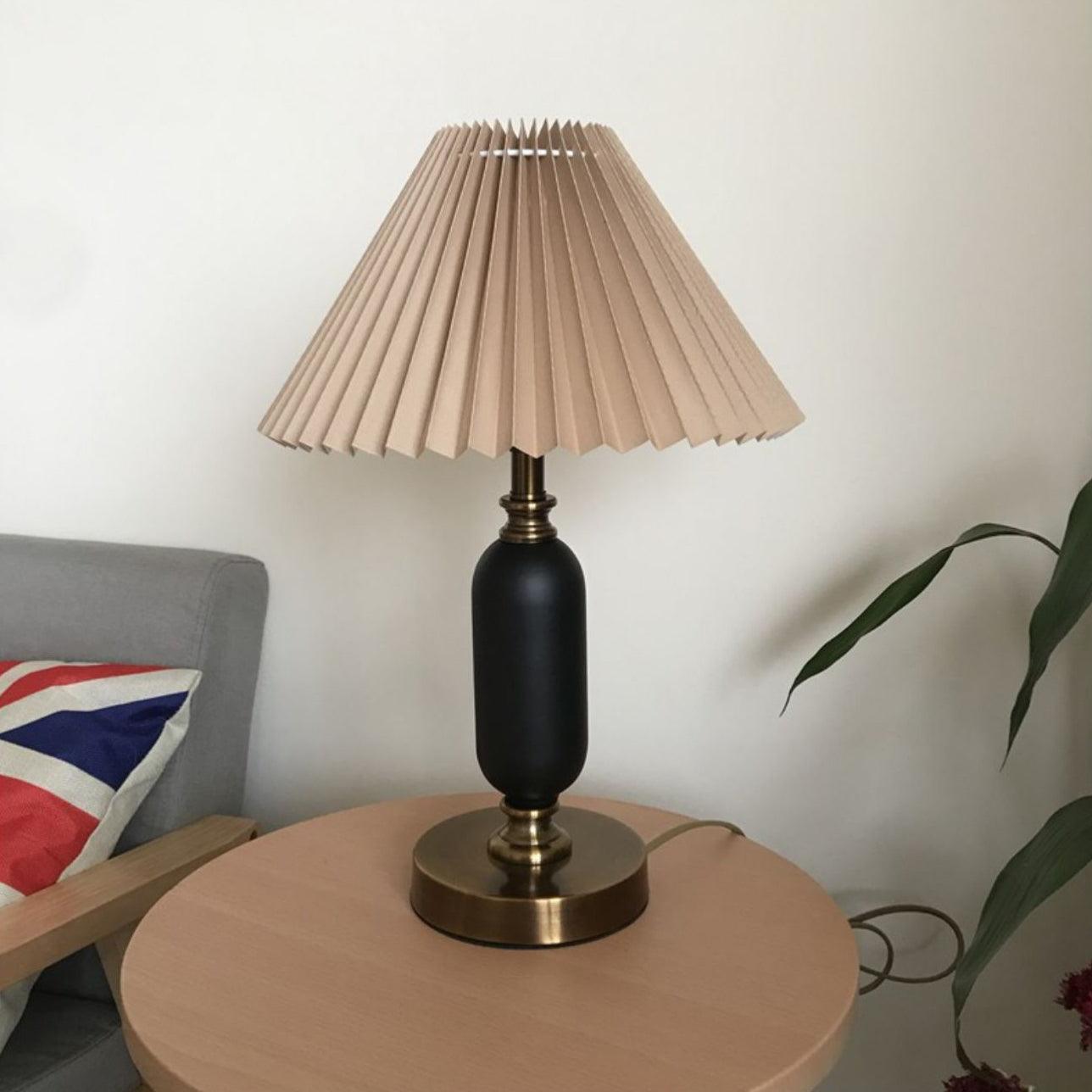 Elegant Classic Antique Table Lamp with Adjustable Brightness & Decora