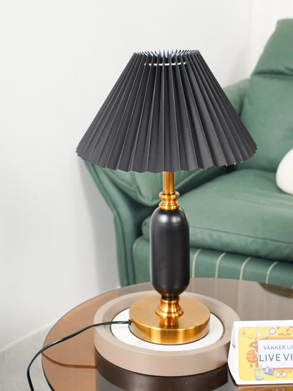 Elegant Classic Antique Table Lamp with Adjustable Brightness & Decora
