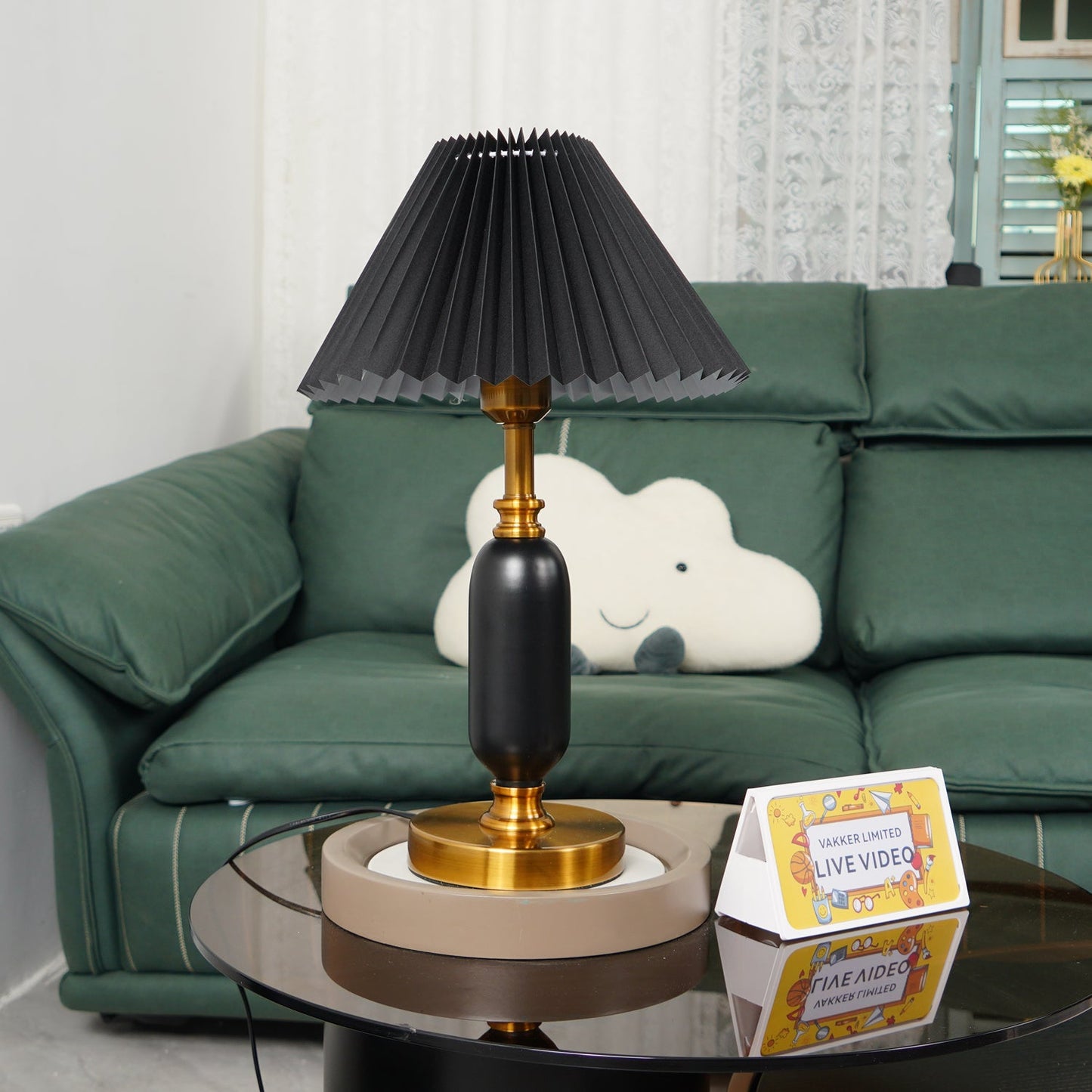 Elegant Classic Antique Table Lamp with Adjustable Brightness & Decora