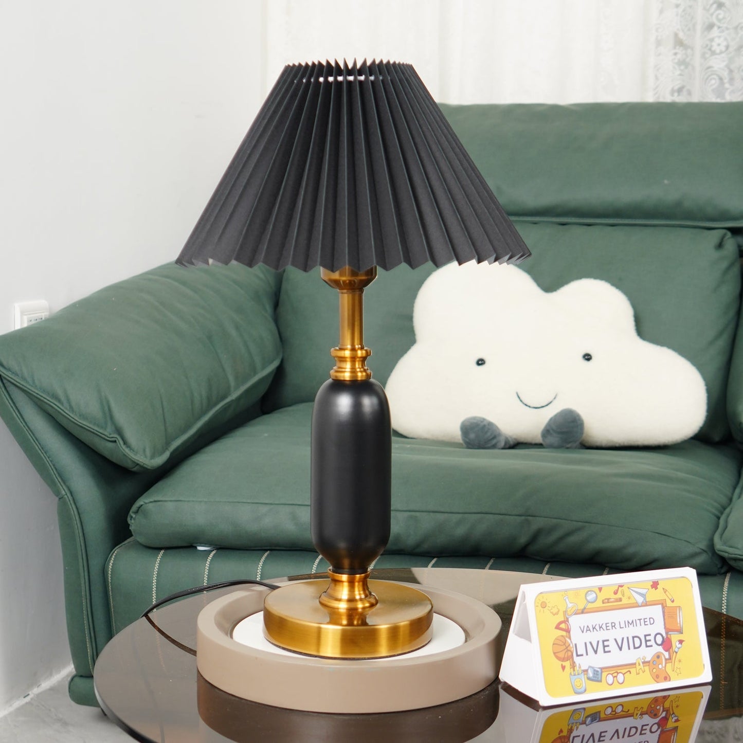 Elegant Classic Antique Table Lamp with Adjustable Brightness & Decora