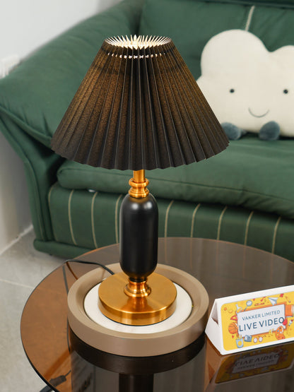 Elegant Classic Antique Table Lamp with Adjustable Brightness & Decora