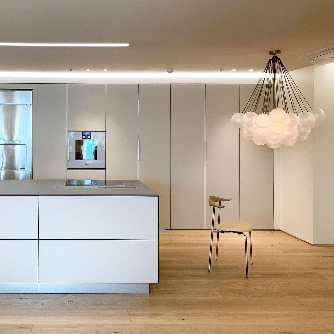 Modern Bubble Chandelier - Elegant Design with Adjustable Height & LED