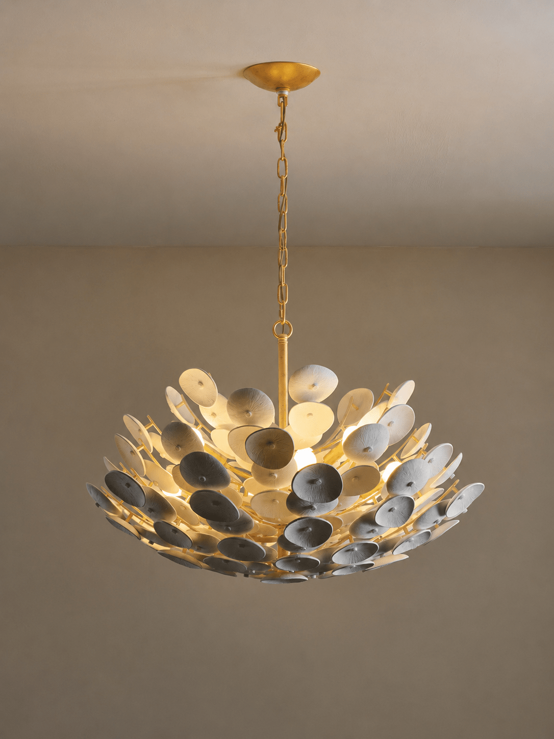 Coconut Disc Chandelier - Eco-Friendly Design with Adjustable Height