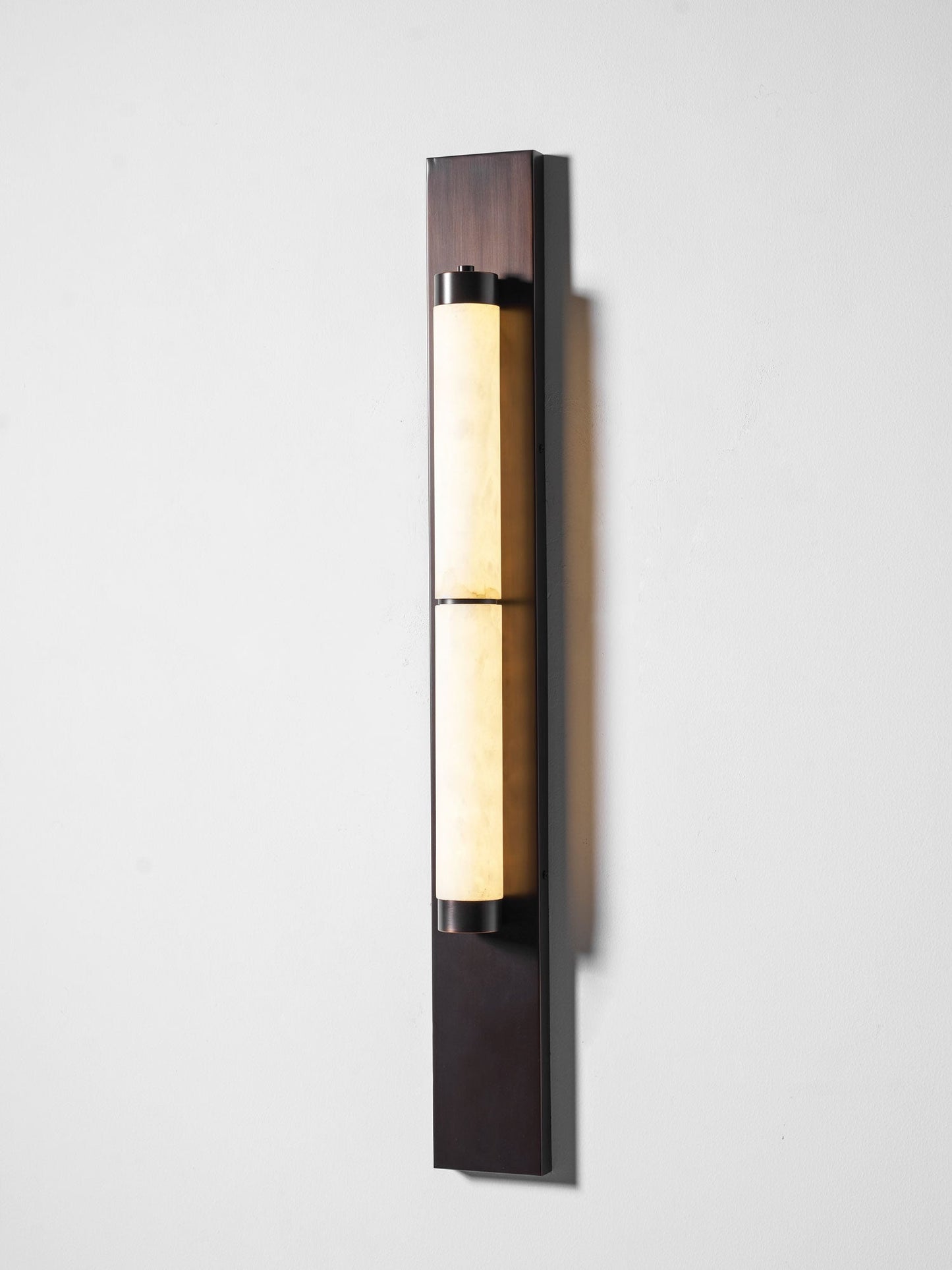 Columnar Alabaster Sconce - Elegant Wall Light with Warm Glow & Durabl