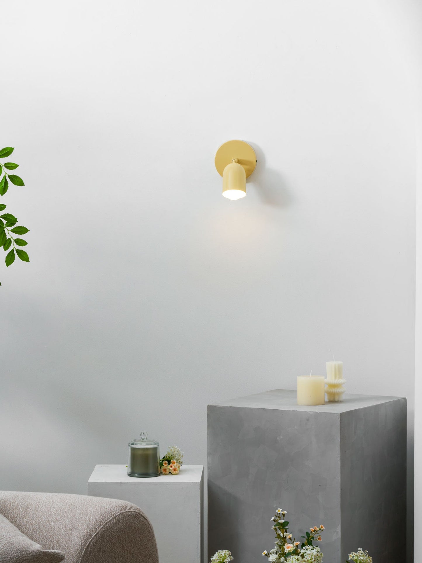 Couleur Adjustable Wall Lamp - Dimmable, Rotatable Design for Versatil