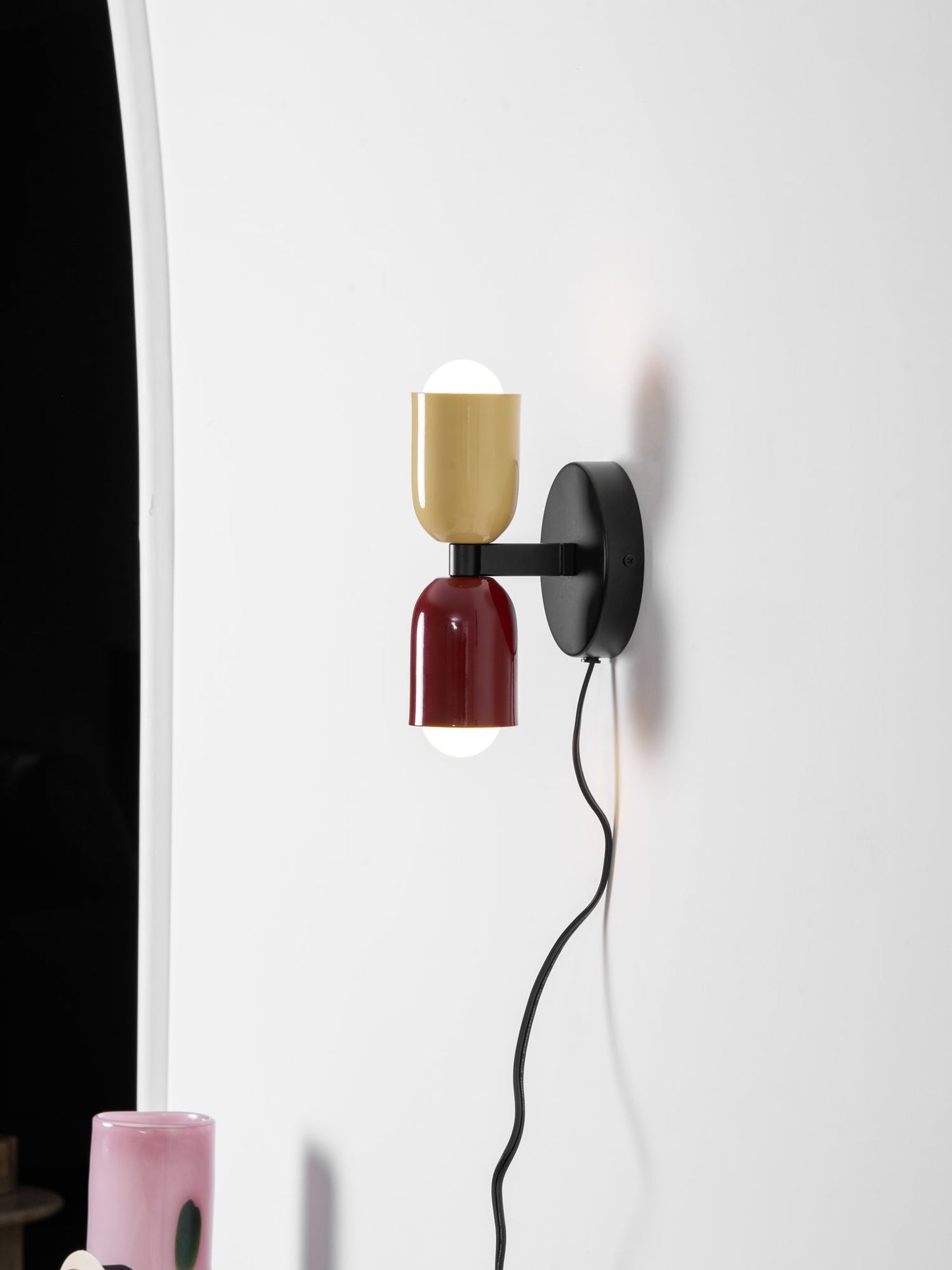Couleur Double Plug-In Wall Lamp with Adjustable Brightness and Modern