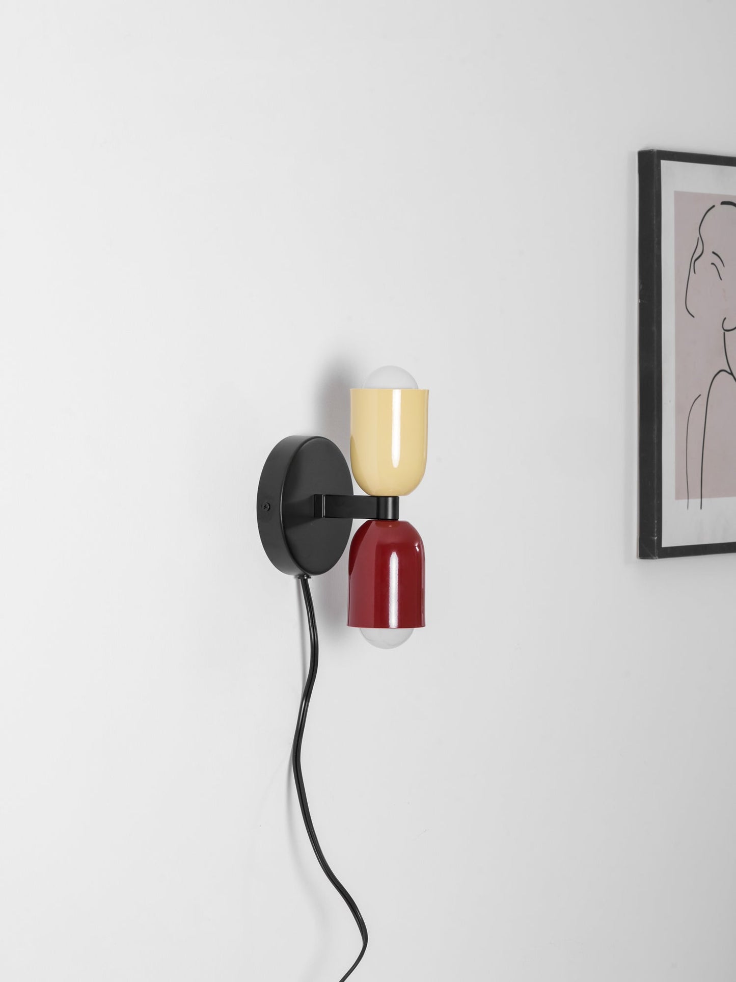 Couleur Double Plug-In Wall Lamp with Adjustable Brightness and Modern