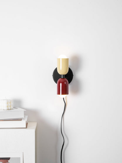 Couleur Double Plug-In Wall Lamp with Adjustable Brightness and Modern