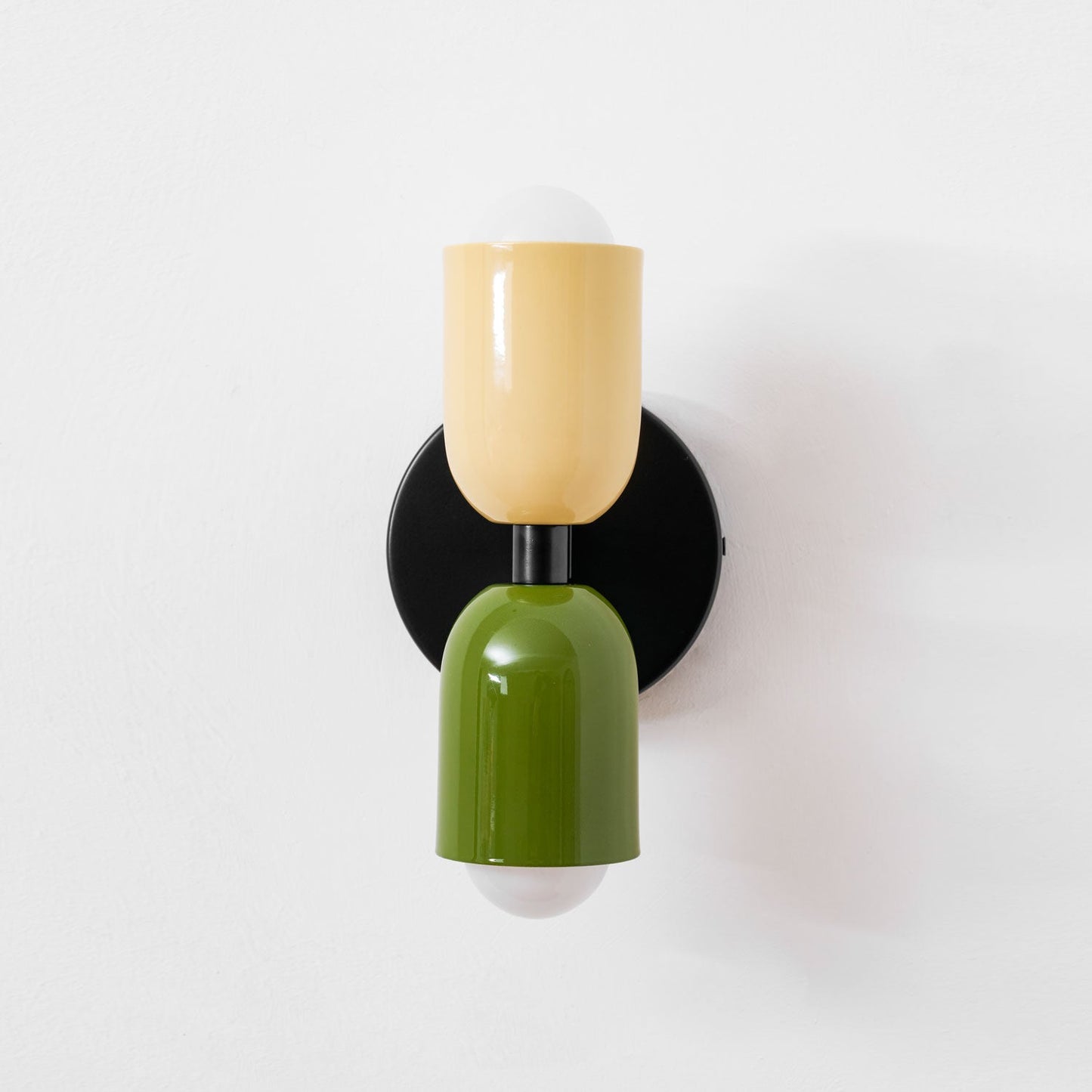 Couleur Double Wall Lamp - Energy Efficient, Adjustable Brightness