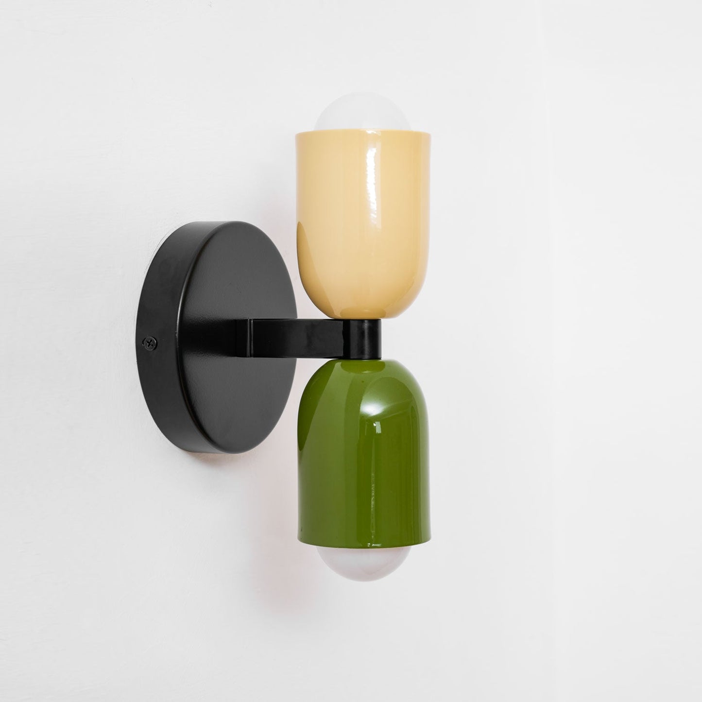 Couleur Double Wall Lamp - Energy Efficient, Adjustable Brightness