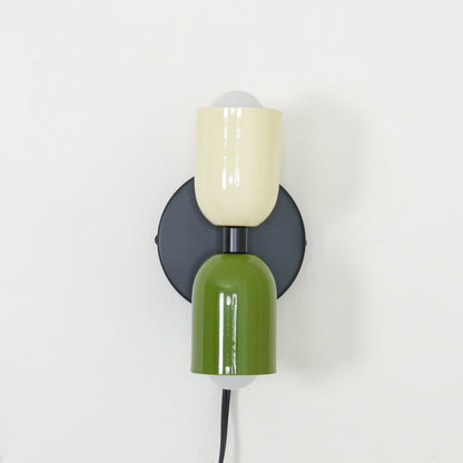Couleur Double Plug-In Wall Lamp with Adjustable Brightness and Modern