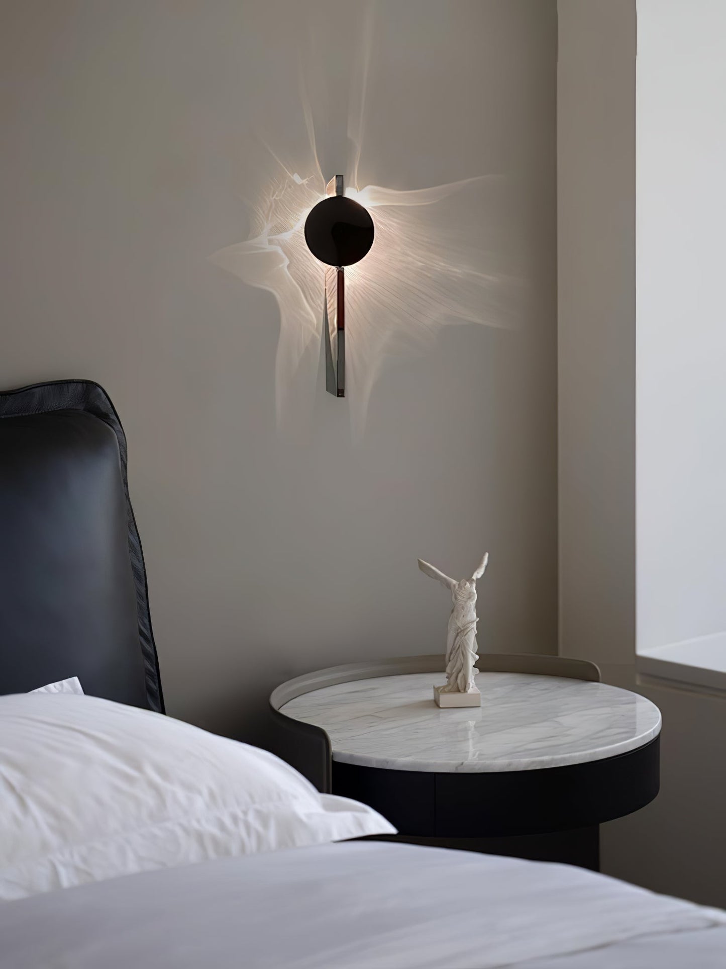 Kinetic Shadow Wall Lamp - Adjustable Lighting & Dynamic Shadow Effect
