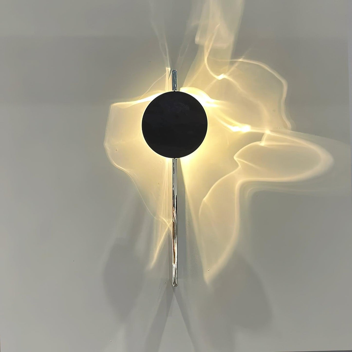 Kinetic Shadow Wall Lamp - Adjustable Lighting & Dynamic Shadow Effect