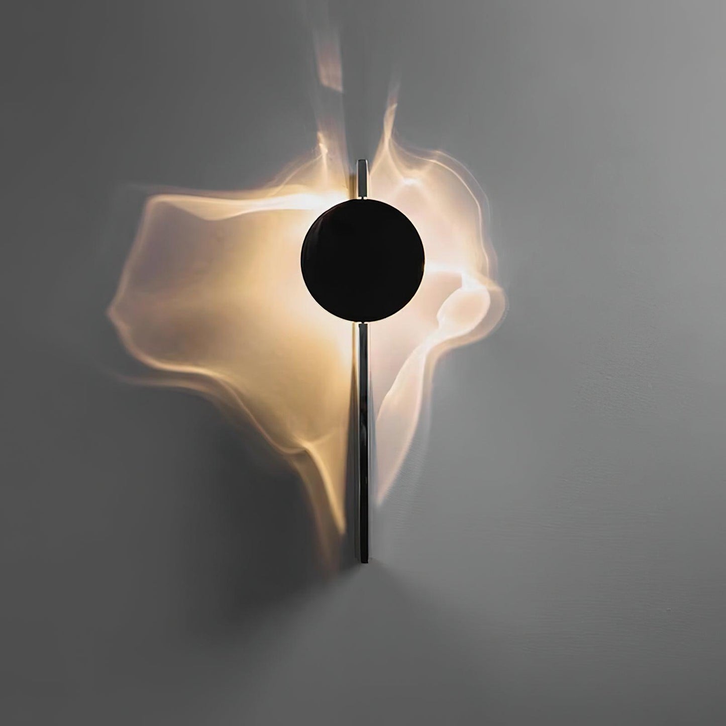 Kinetic Shadow Wall Lamp - Adjustable Lighting & Dynamic Shadow Effect