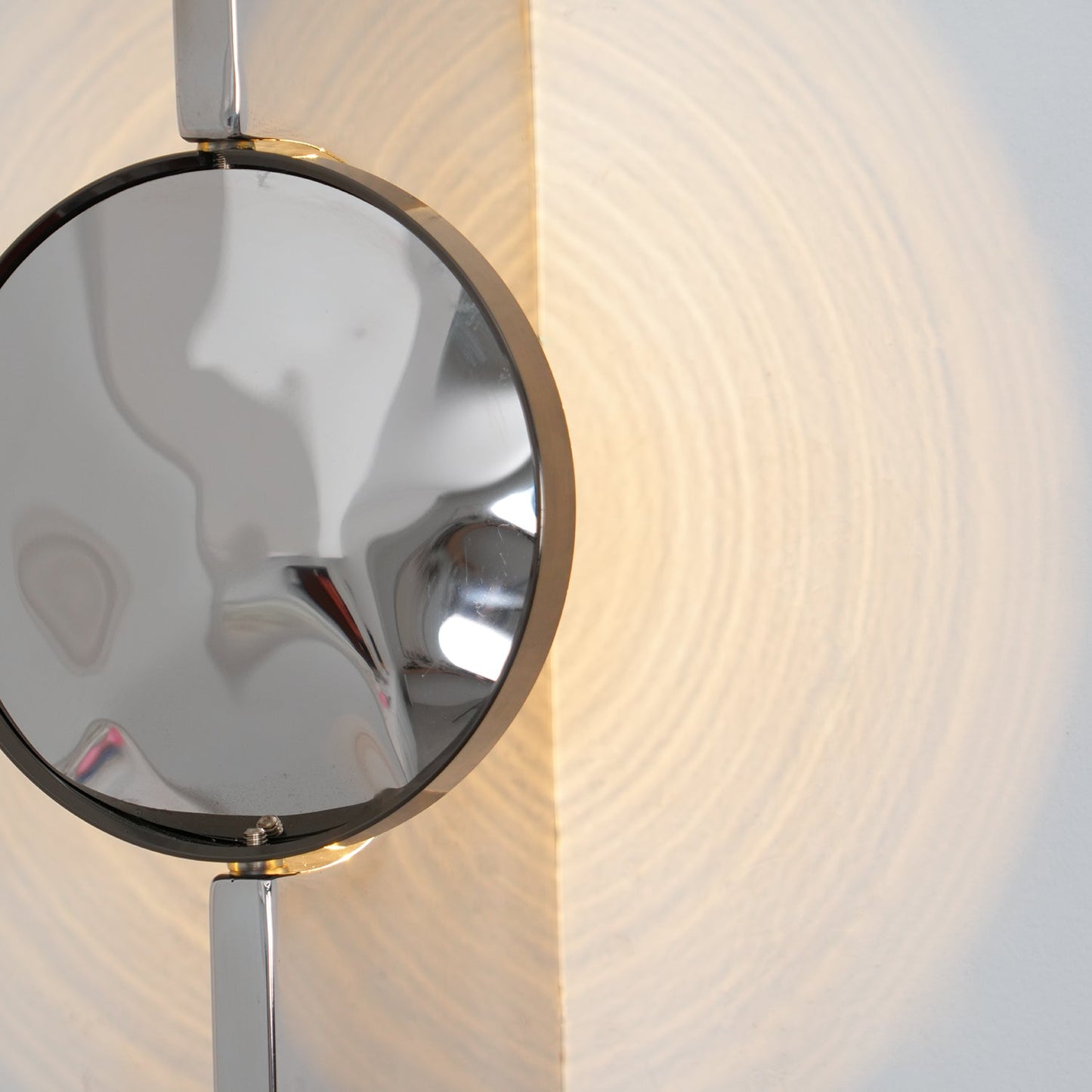 Kinetic Shadow Wall Lamp - Adjustable Lighting & Dynamic Shadow Effect
