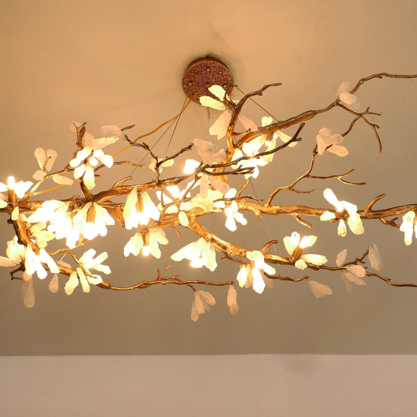 Elegant Crushed Natural Stone Chandelier with Adjustable Height and LE
