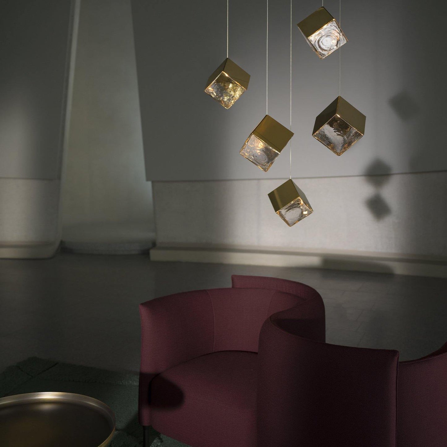 Cubic Luster Cascade Chandelier – Elegant Design with Adjustable Heigh