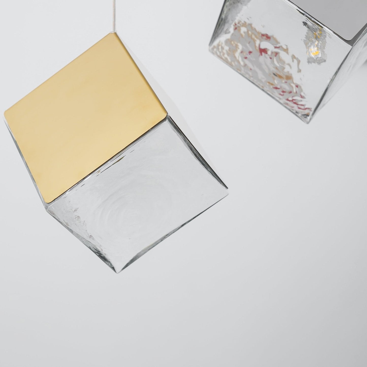 Cubic Luster Cascade Chandelier – Elegant Design with Adjustable Heigh
