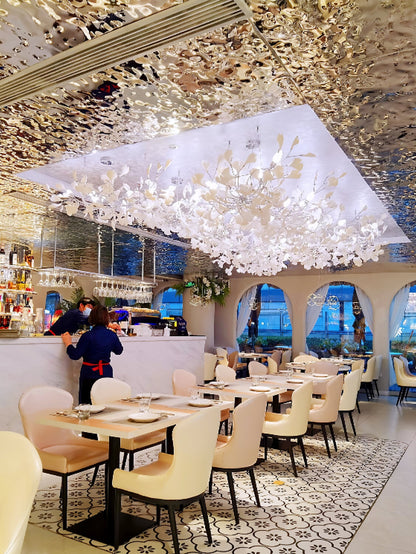 Gingko Leaves Chandelier - Elegant Design with Adjustable Brightness