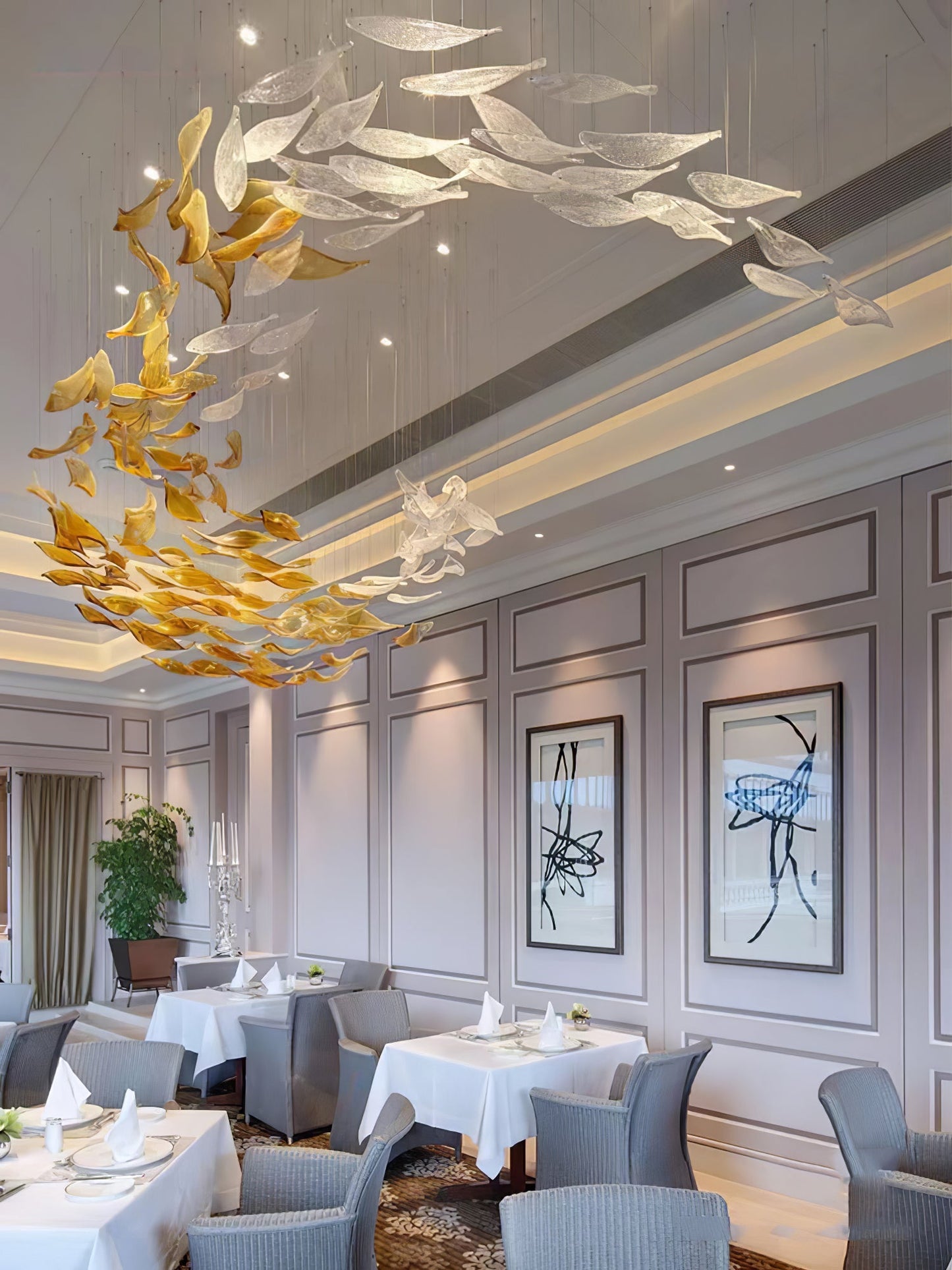 Elegant Swaying Leaves Chandelier - Adjustable Height, Energy Efficien