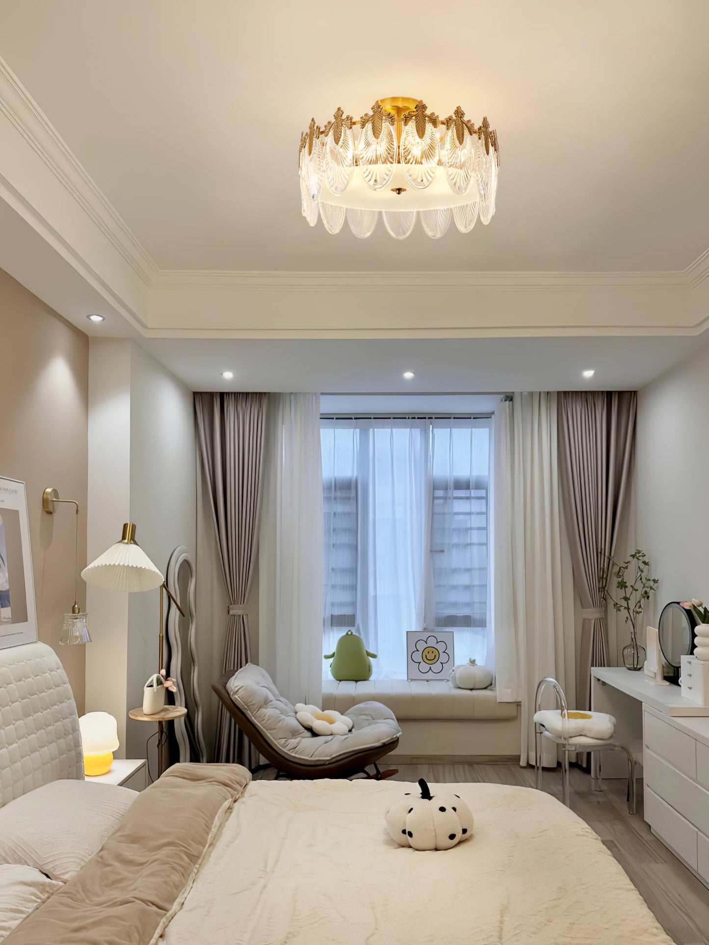 Elegant Round Glass Chandelier with Decorative Patterns & LED Compatib