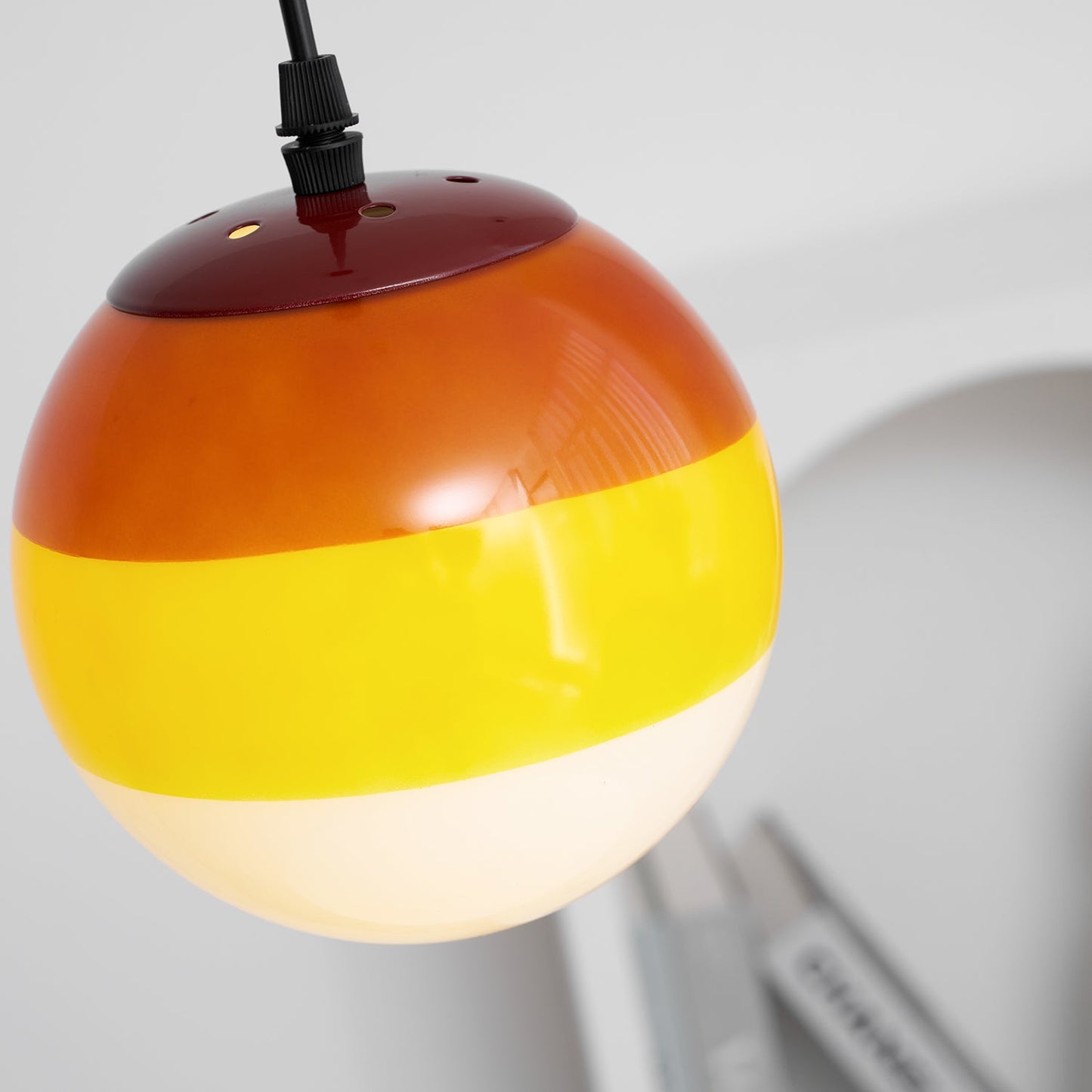 Modern Dipping Pendant Light - Adjustable Height, Energy Efficient Des