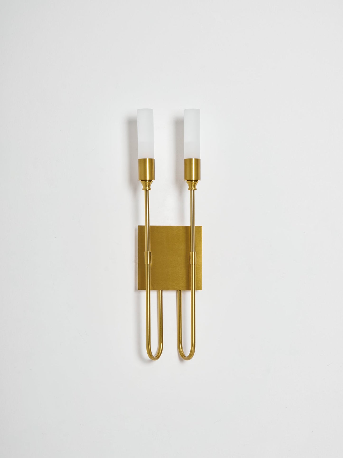 Double Arrow Wall Sconce - Adjustable Lighting & Modern Design