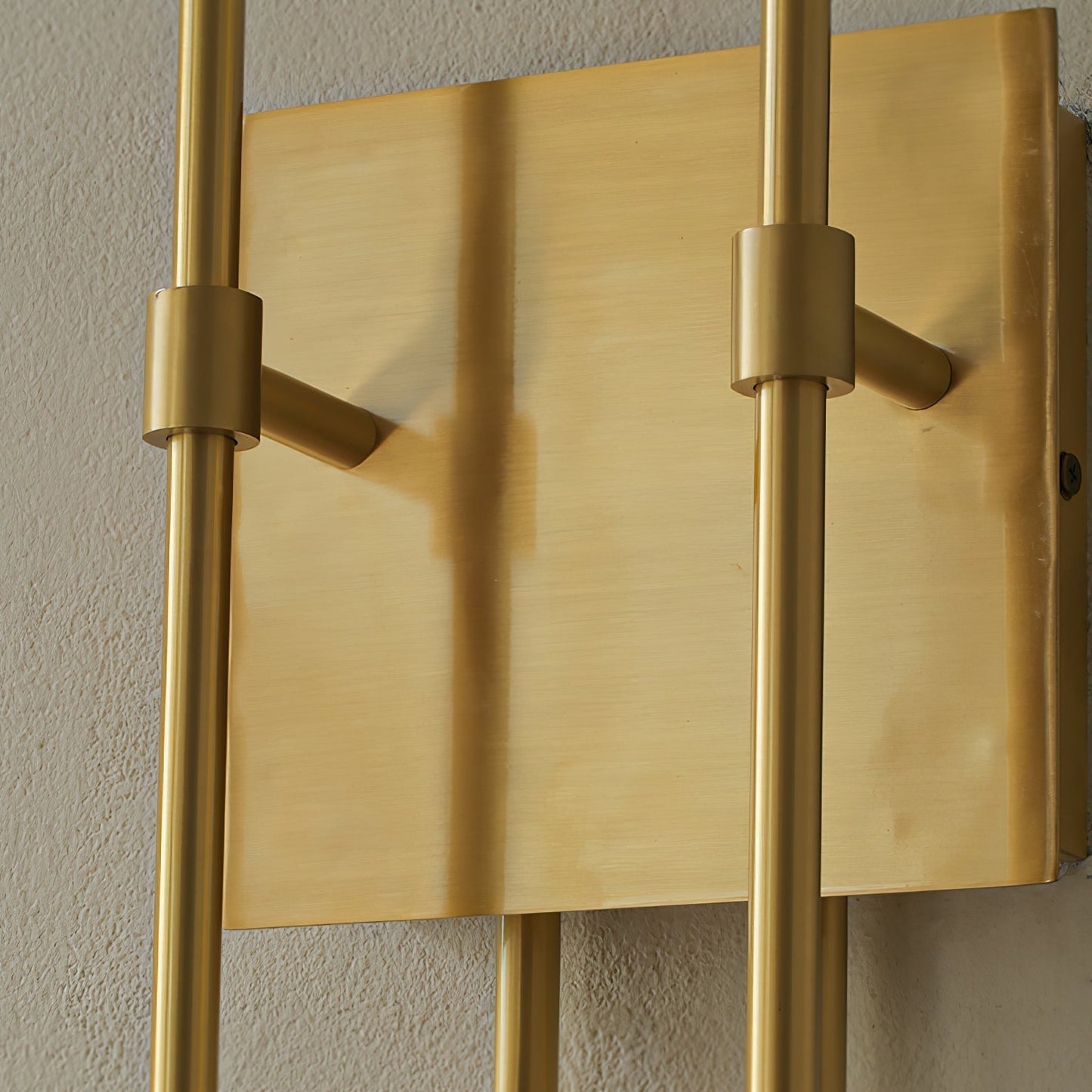 Double Arrow Wall Sconce - Adjustable Lighting & Modern Design