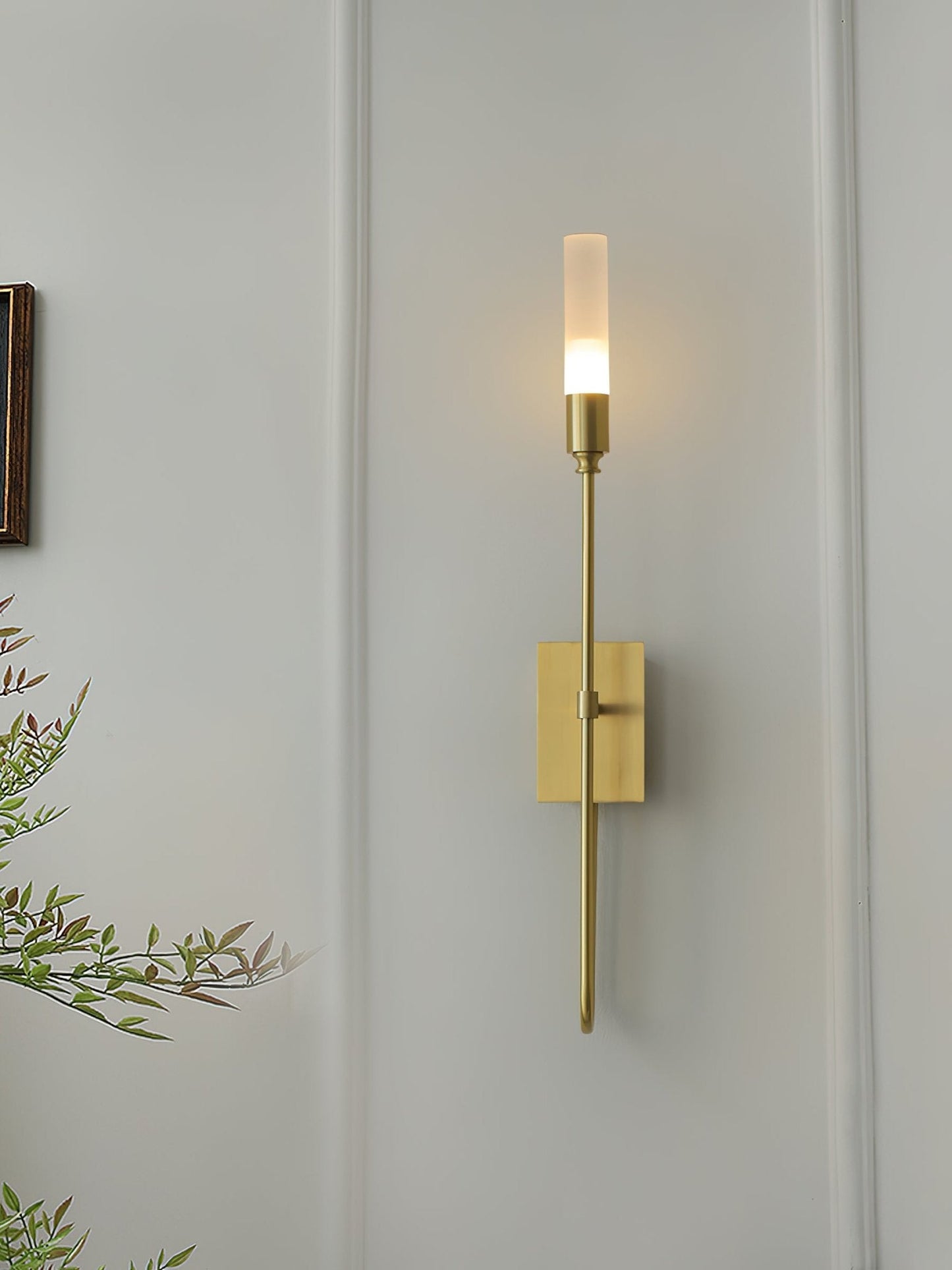 Double Arrow Wall Sconce - Adjustable Lighting & Modern Design