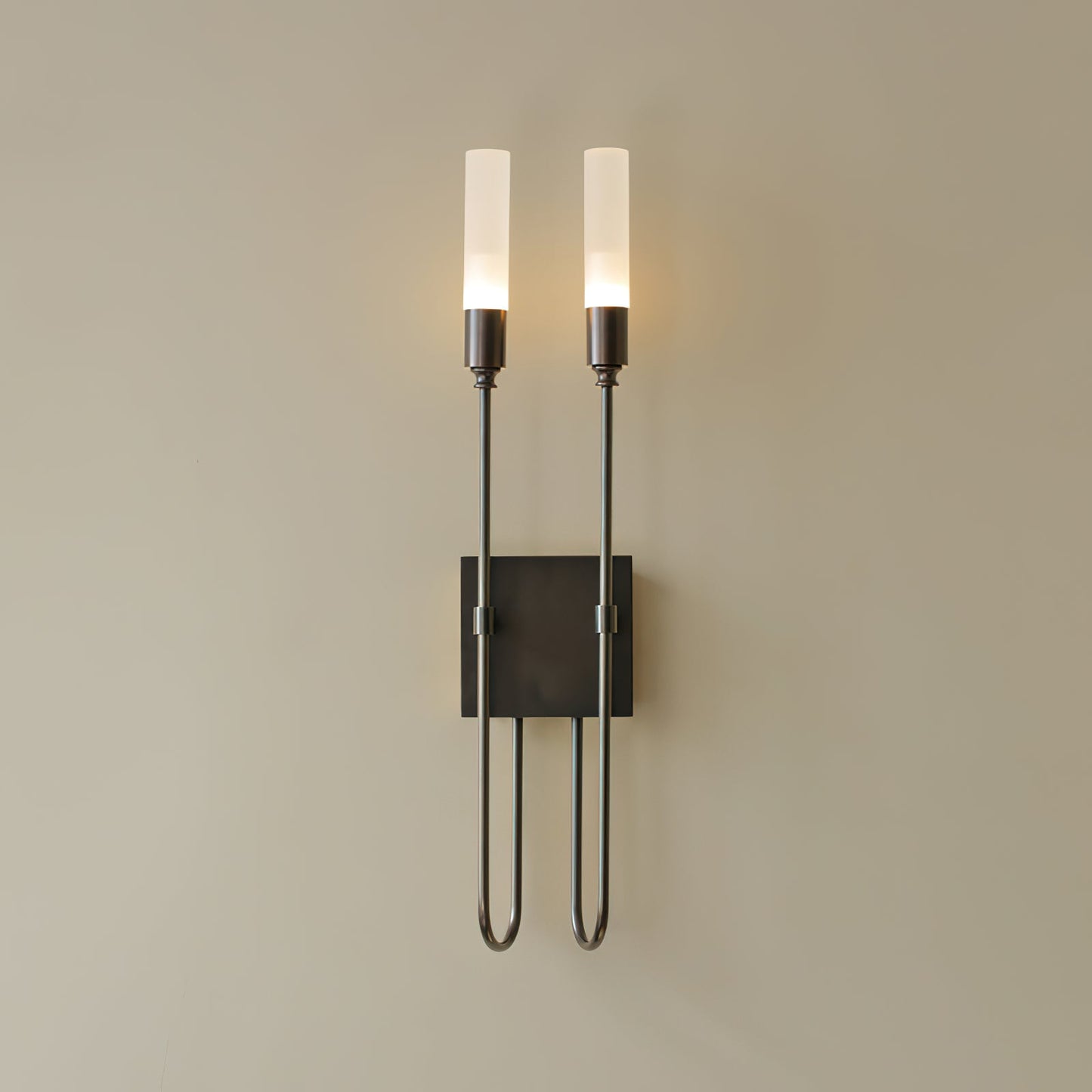 Double Arrow Wall Sconce - Adjustable Lighting & Modern Design