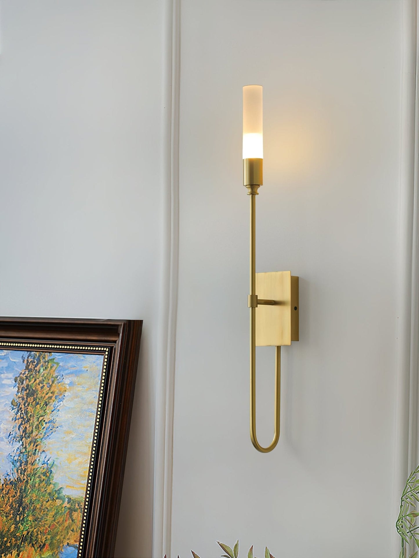 Double Arrow Wall Sconce - Adjustable Lighting & Modern Design