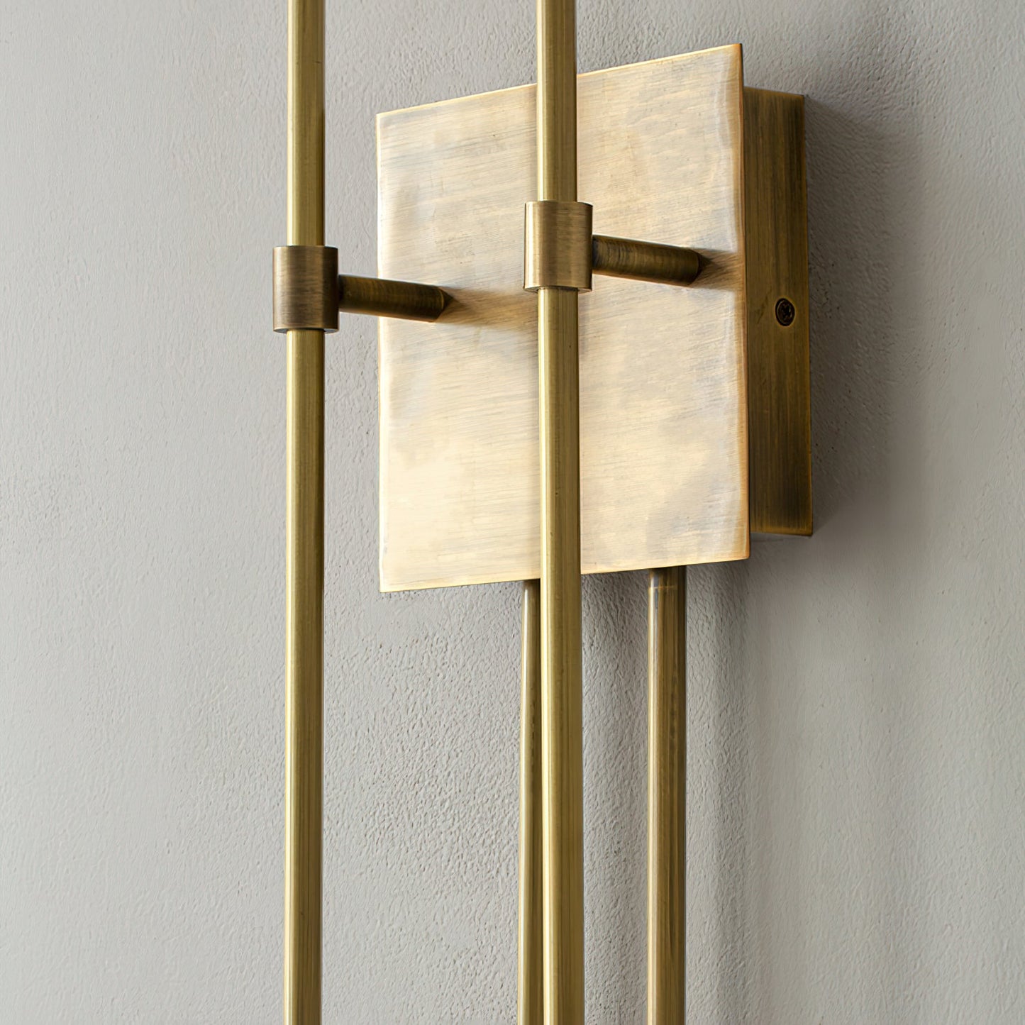 Double Arrow Wall Sconce - Adjustable Lighting & Modern Design